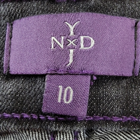 EUC NYDJ Black 5 Pocket Jeans Size 10 - Picture 4 of 10